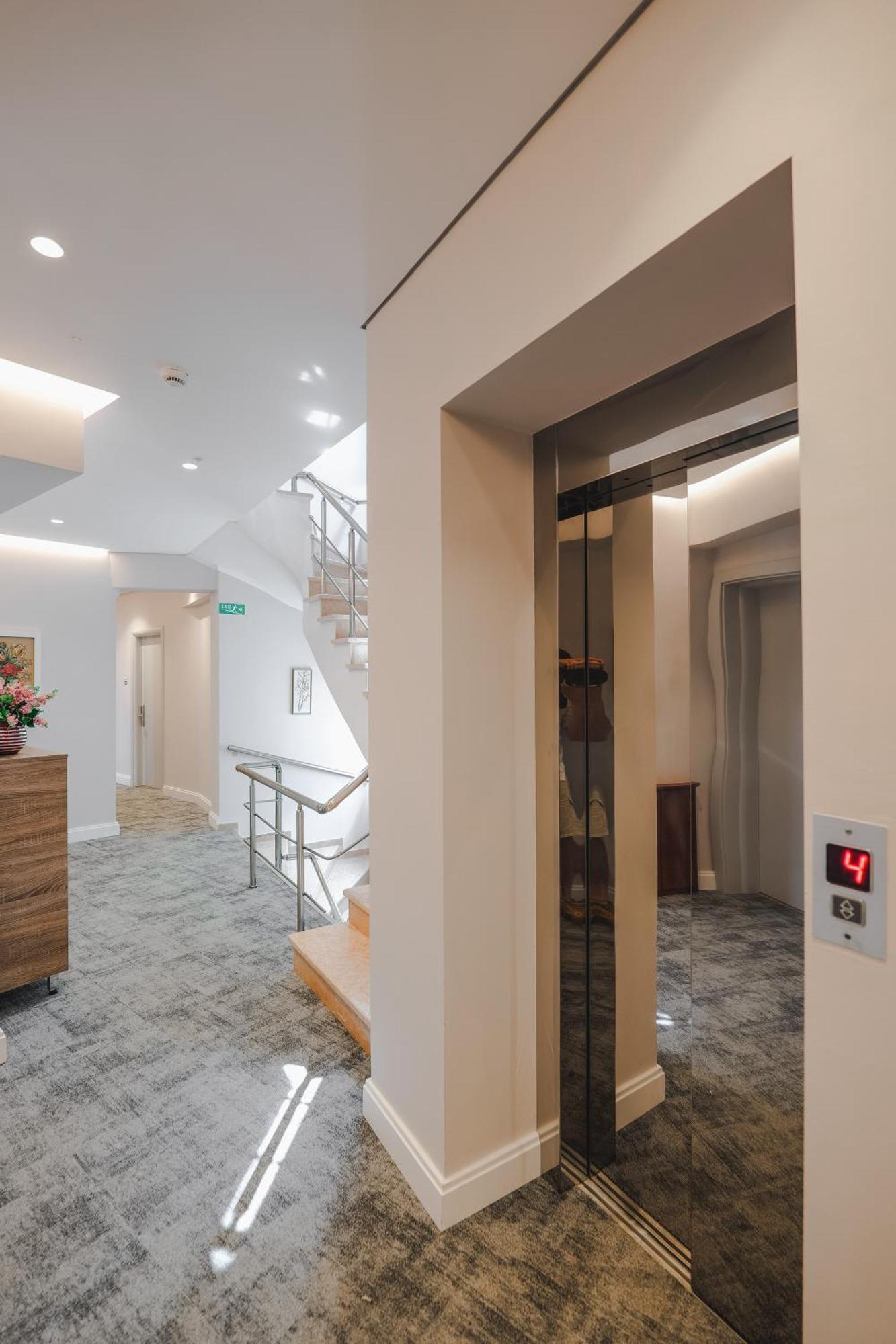 Hotel Oasis Sarande Luaran gambar