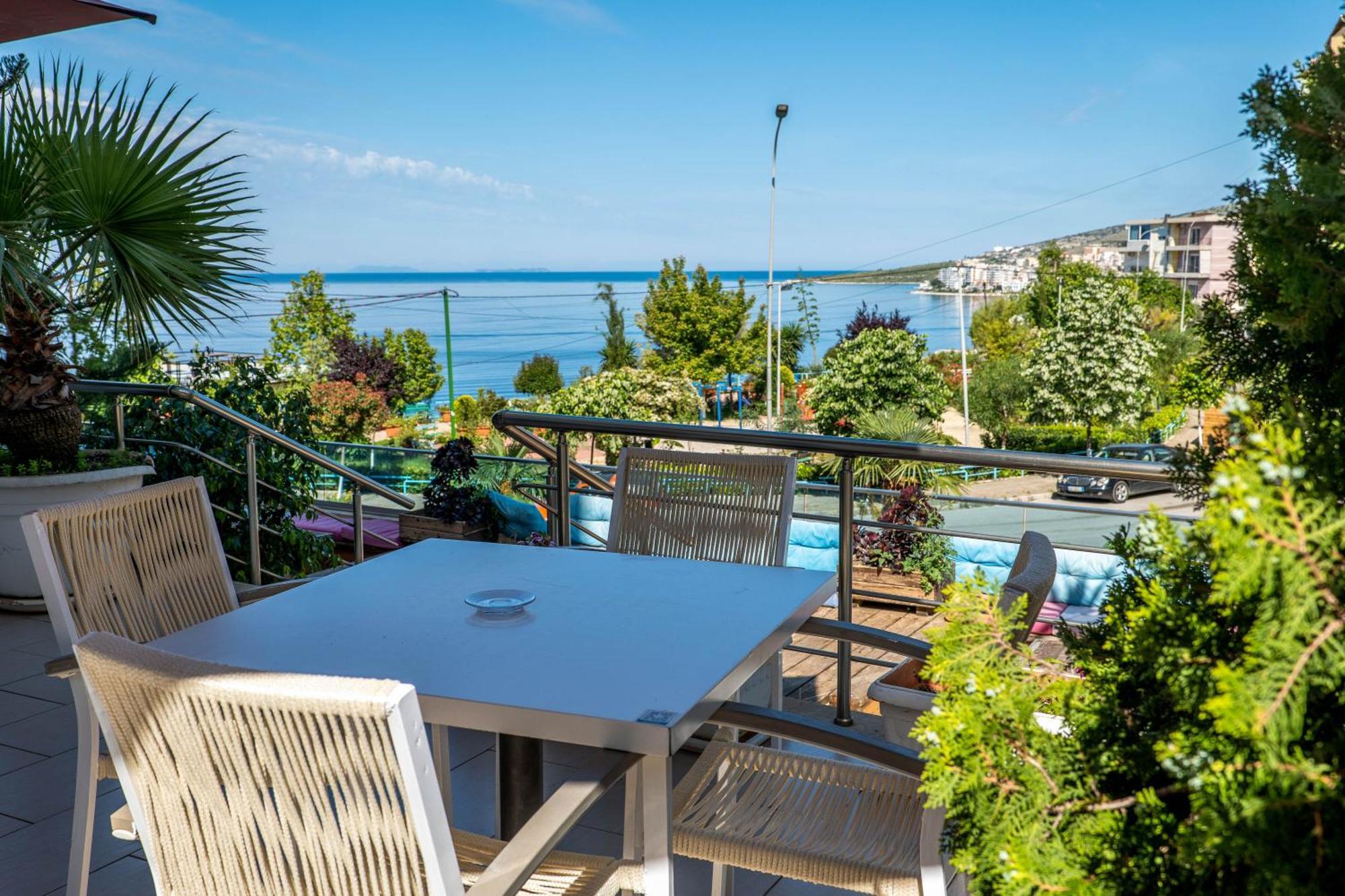 Hotel Oasis Sarande Luaran gambar